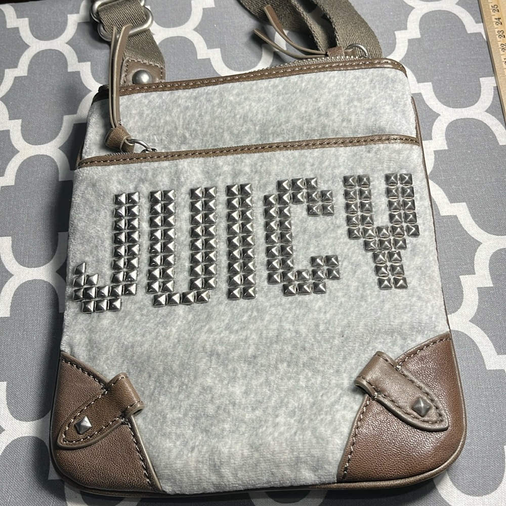 Juicy Couture Gray Crossbody bag. Gunmetal color details with brown trim